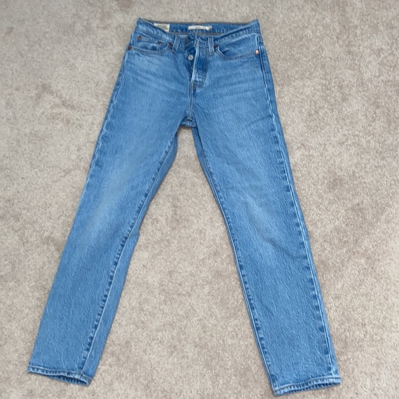 Levi’s Wedgie Jeans - Picture 3 of 5